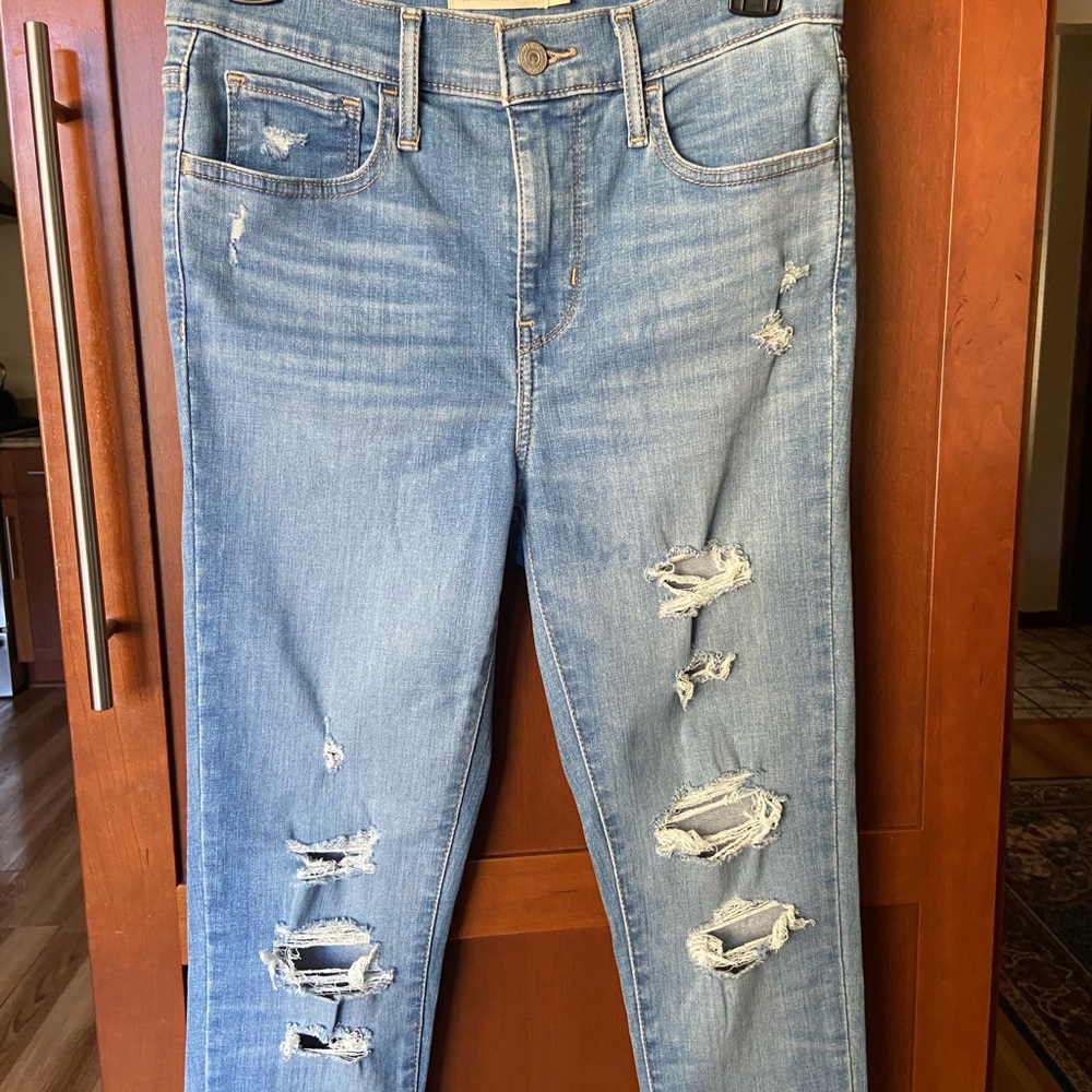 Levi’s 720 High-Rise Super Skinny Jeans